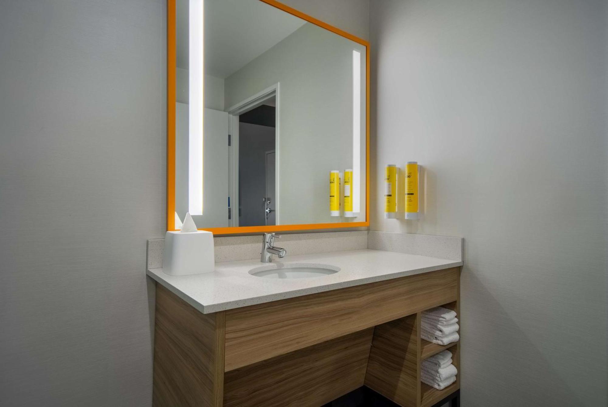 Tru By Hilton Merrillville Εξωτερικό φωτογραφία